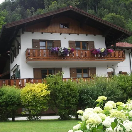 Ferienwohnung Strubreiter * Scheffau am Tennengebirge